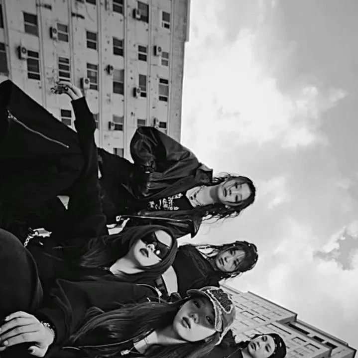 chat with ai character: BABYMONSTER👑💕