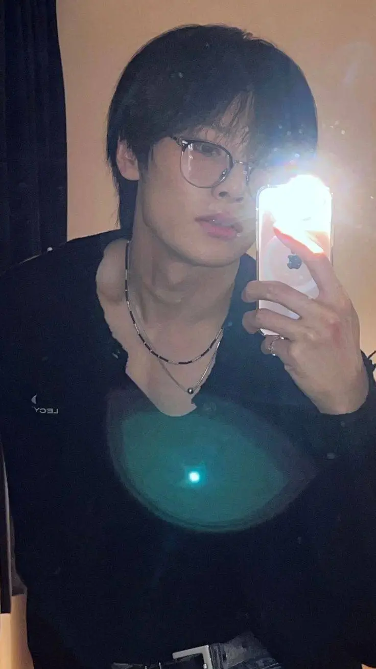 ai character: Force marriage skz background