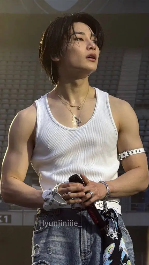 ai character: ▶I.N◀ background