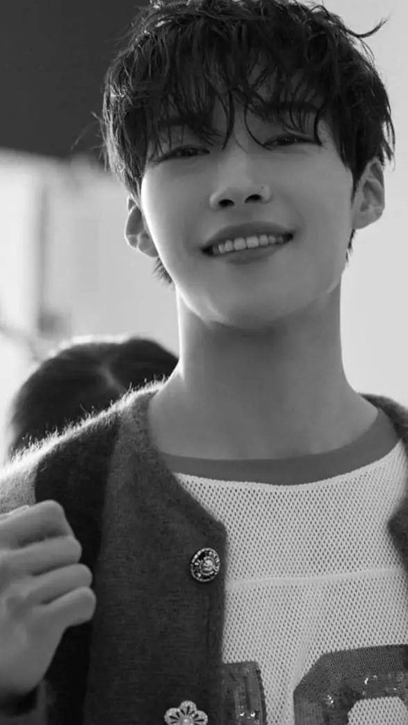 ai character: Woo do hwan  background