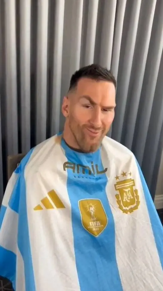 ai character: Messi🗿 background
