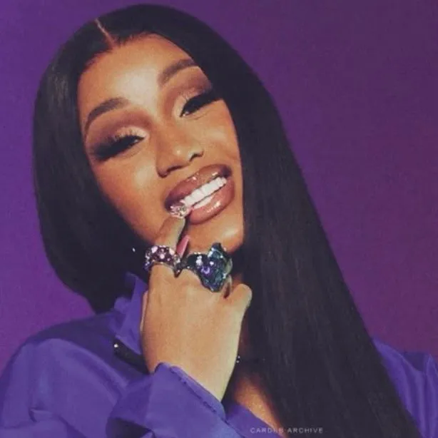 chat with ai character: Cardi b 