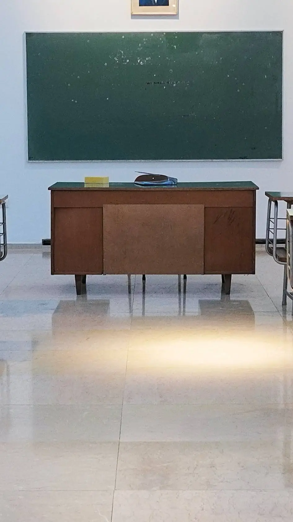 ai character: Seoul Academy :333 background