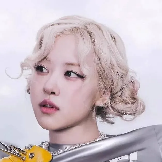 chat with ai character: Rosé BP 