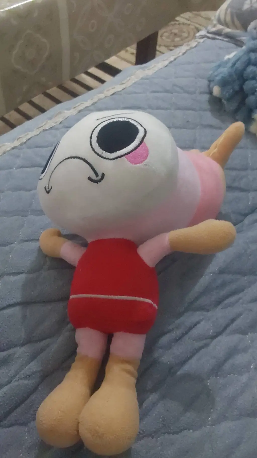 ai character: SHRIMPOPS- background