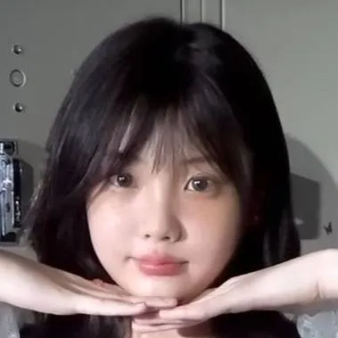 chat with ai character: Skz