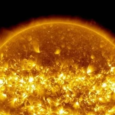 chat with ai character: im a supernova sun