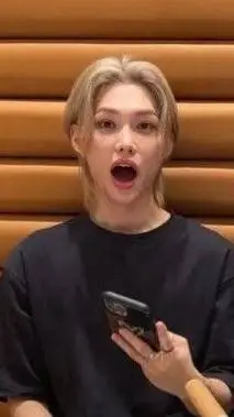 ai character: Felix/lix background