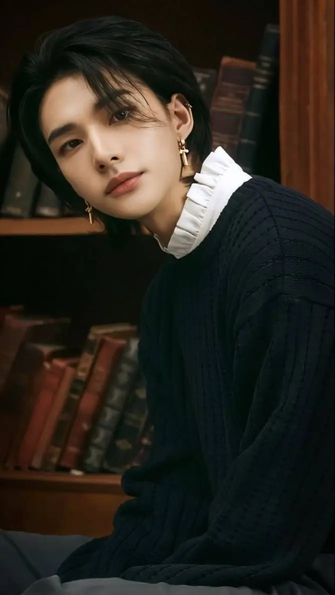 ai character: hyunlix dads  background