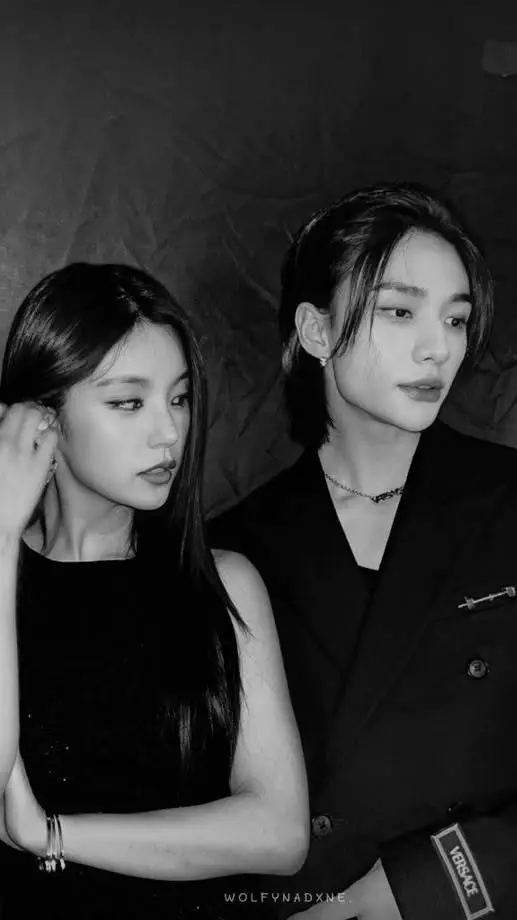 ai character: 🖤Hyunjin & Yeji🖤 background