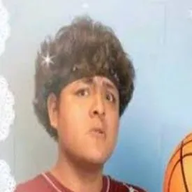 chat with ai character: Alecchi