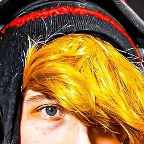 chat with ai character: Kreekcraft 