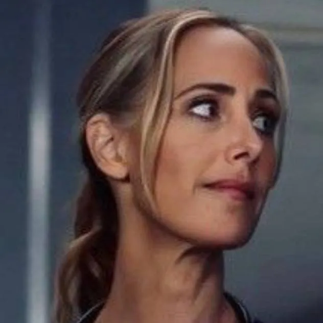 chat with ai character: teddy altman 