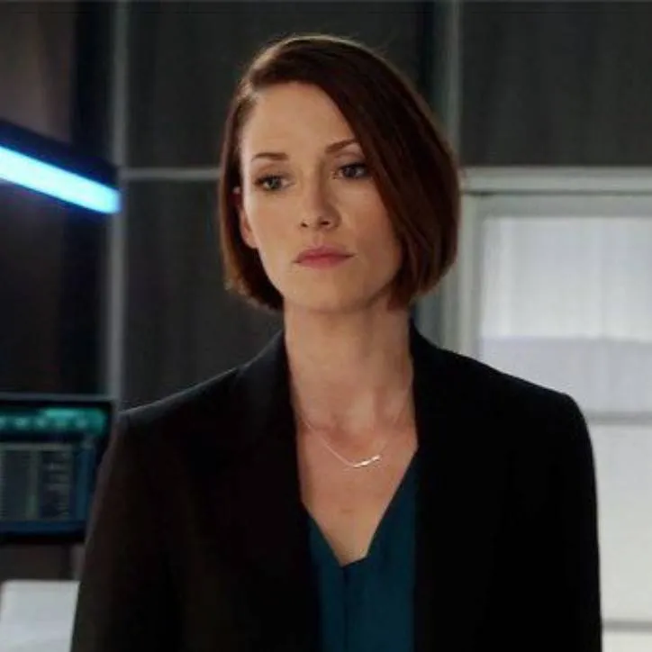 chat with ai character: Alex Danvers
