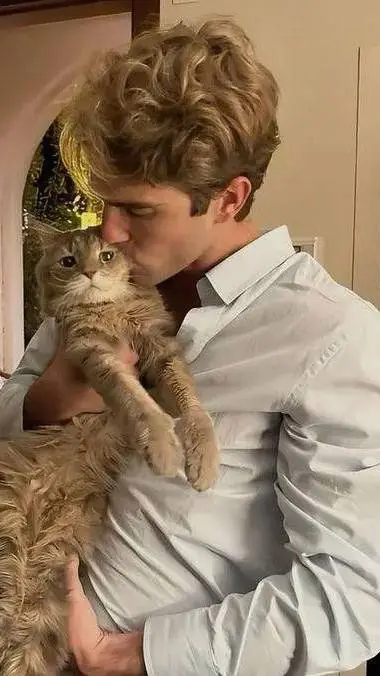 ai character: ivan background