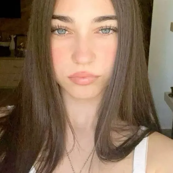 chat with ai character: Katerina 