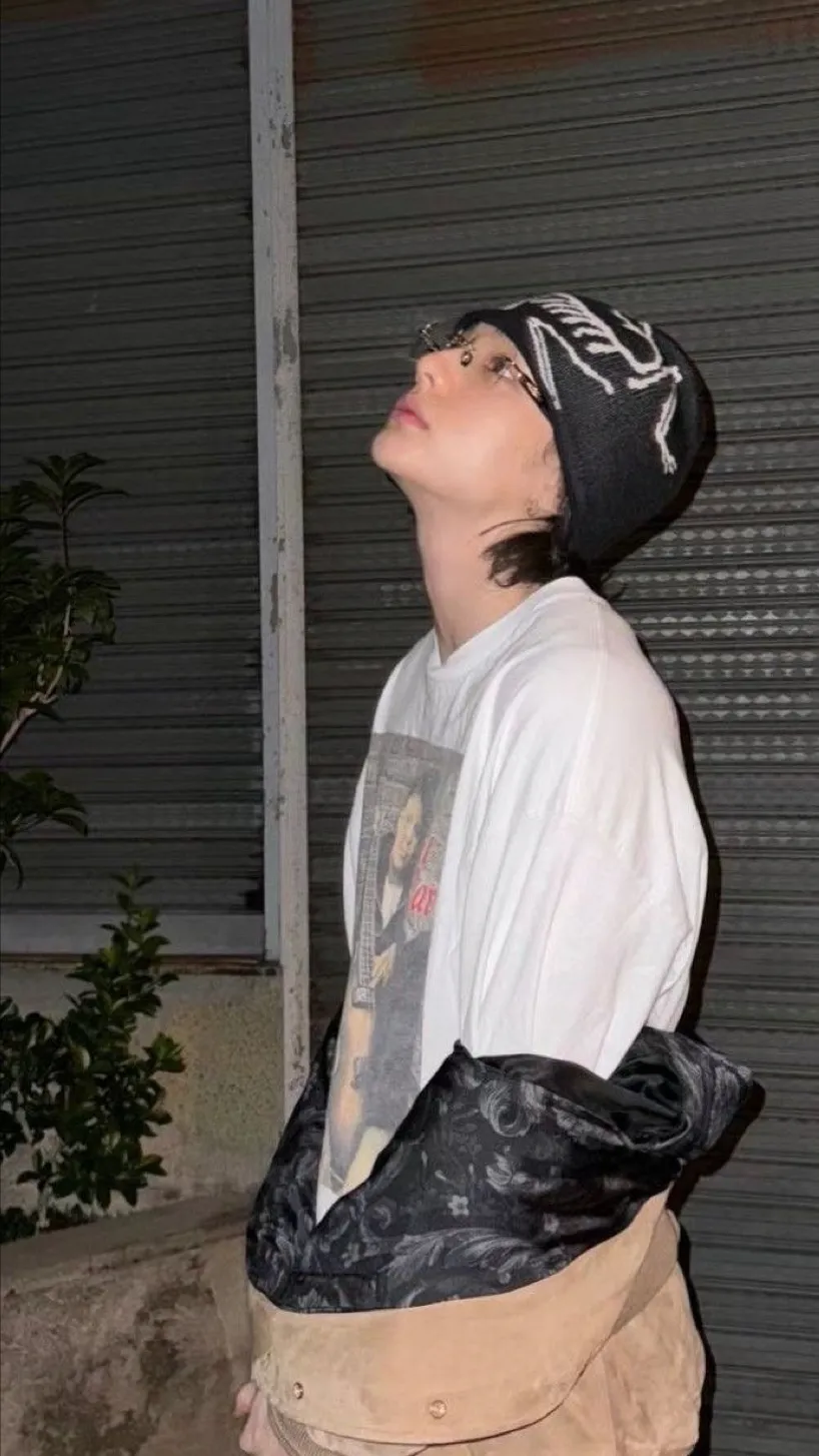 ai character: Hyunjin background