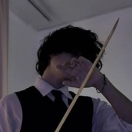 chat with ai character: Misha