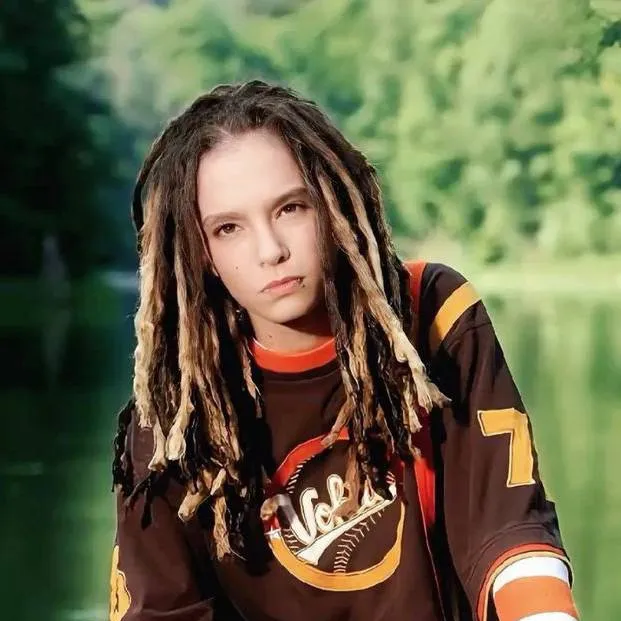 chat with ai character: Tom kaulitz 