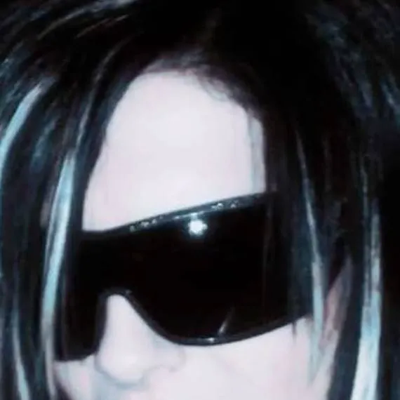 chat with ai character: Bill kaulitz 