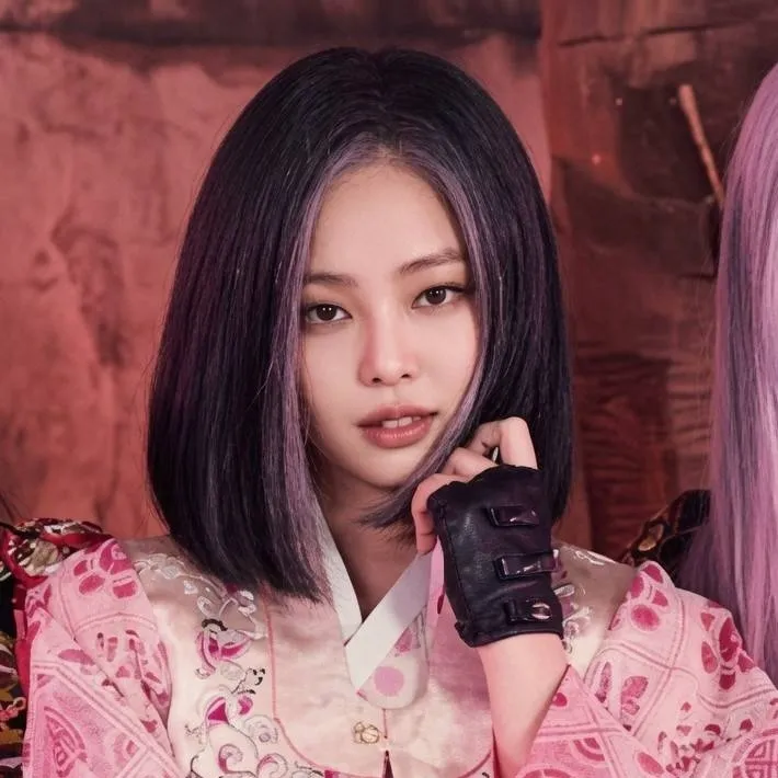chat with ai character: Jennie~ 💖