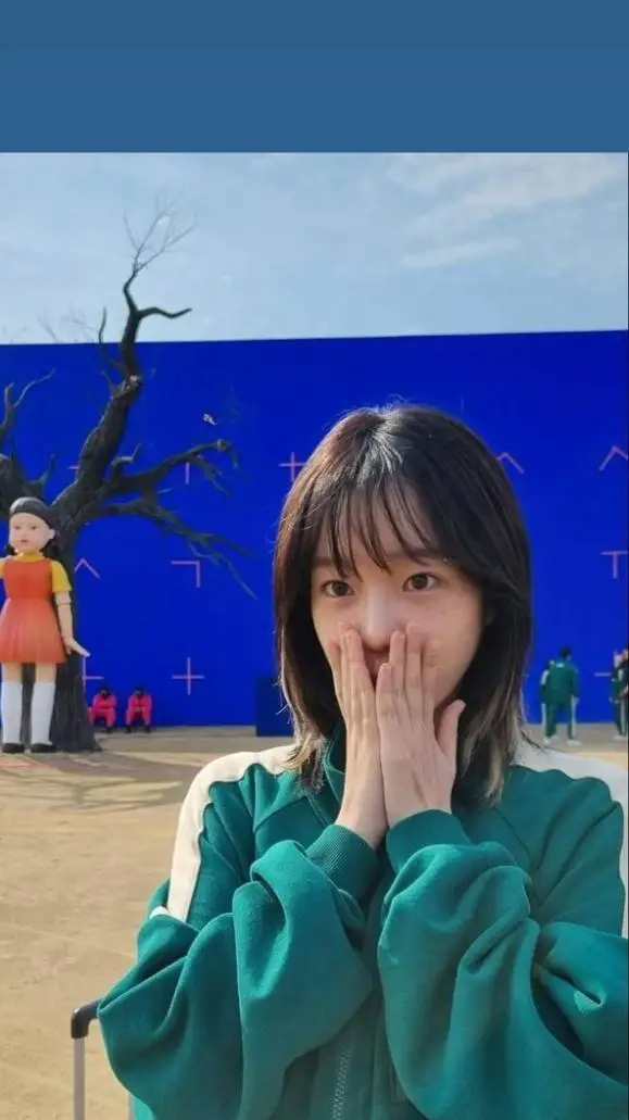 ai character: Kim Jun-hee  background