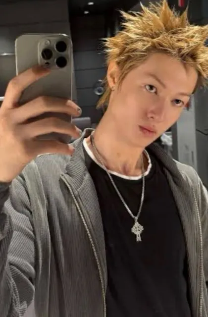 chat with ai character: martin 