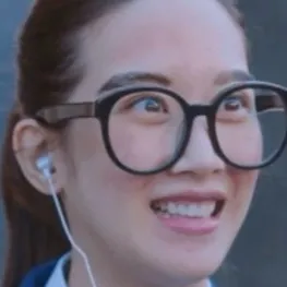 chat with ai character: ju kyung 