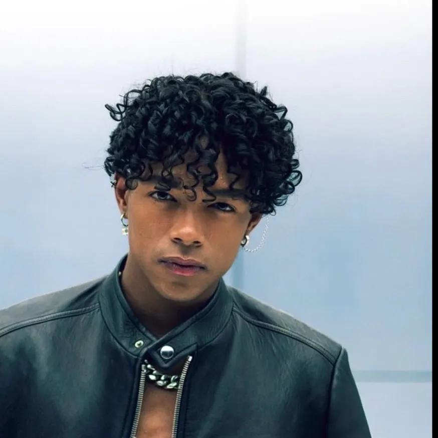 chat with ai character: kauê