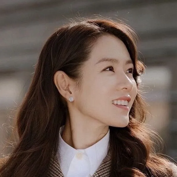 chat with ai character: yoon se-ri