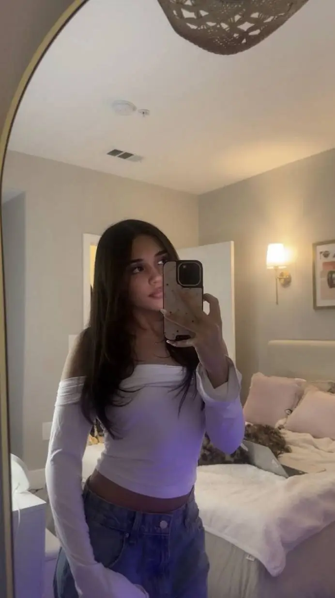 ai character: ella background