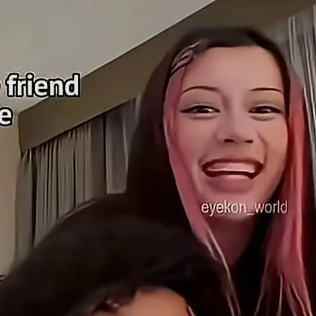 chat with ai character: megan x manon