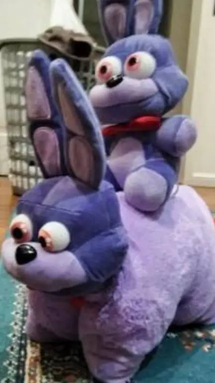 ai character: 🐰el grosero background