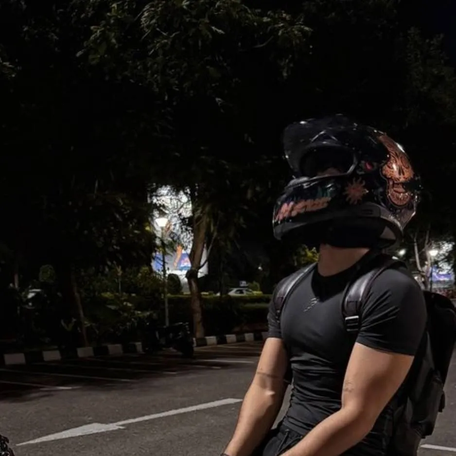 chat with ai character: Arthur