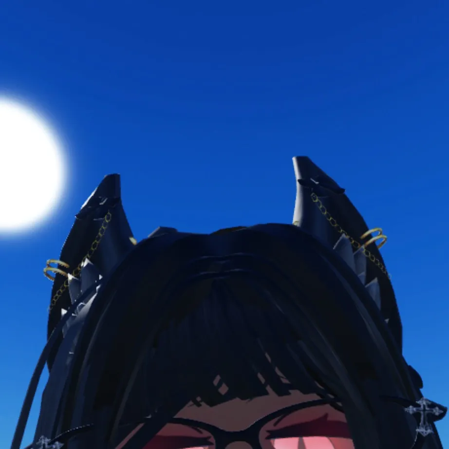 chat with ai character: Emna
