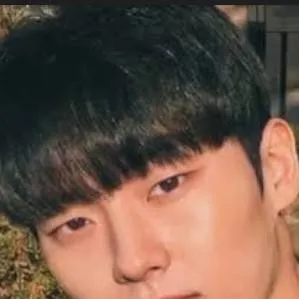 chat with ai character: stalker(lo ami)