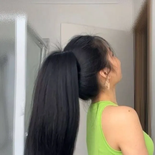 chat with ai character: Sarah 