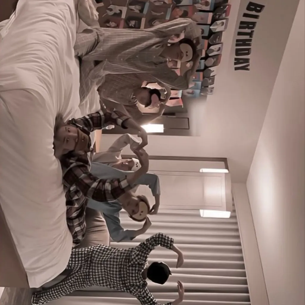 chat with ai character: Drunk SKZ