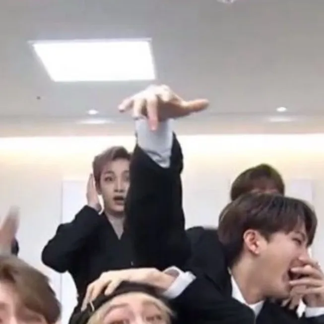 chat with ai character: Overworked SKZ 😔