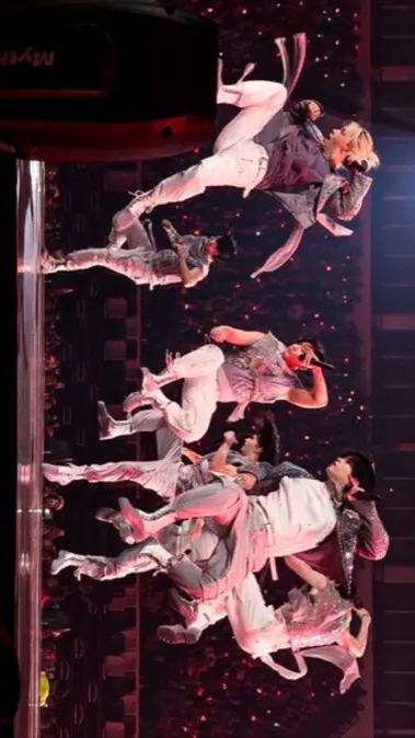 ai character: SKZ Haunted House background