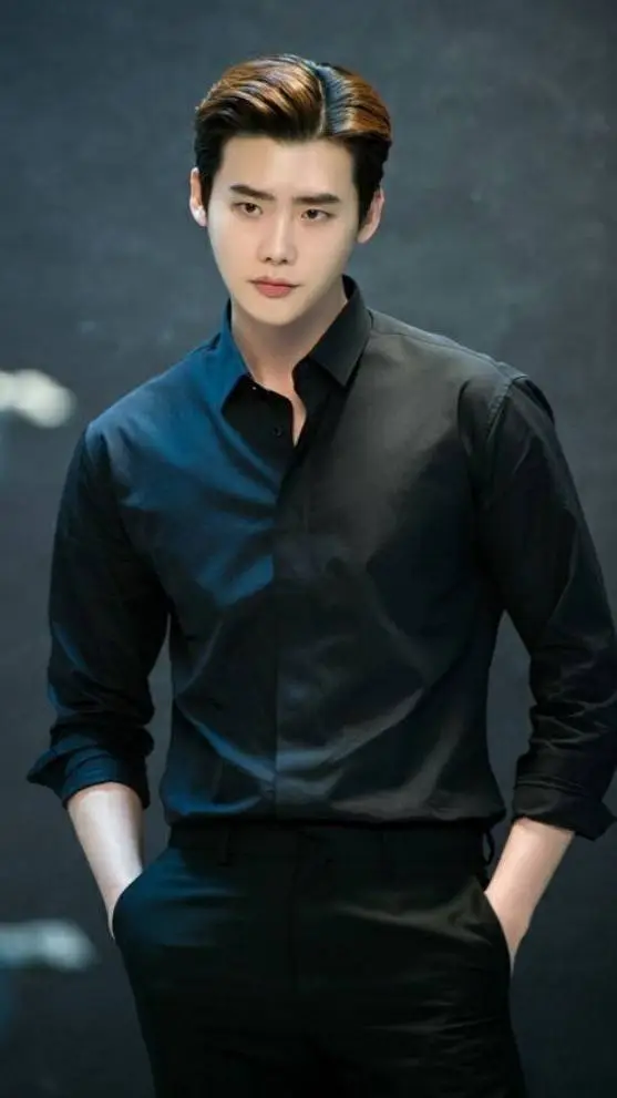 ai character: Alexander  background