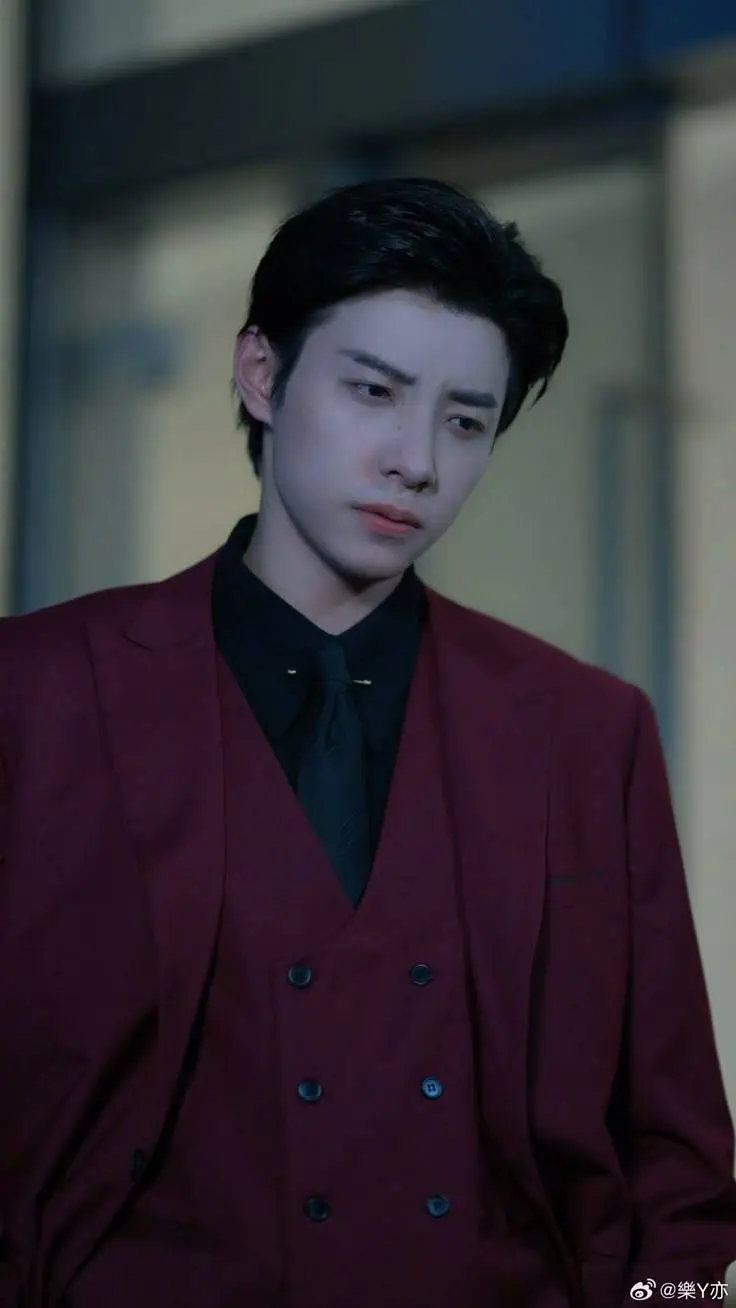 ai character: Heesung  background