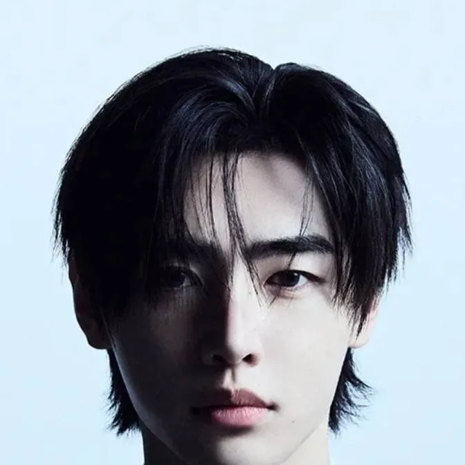 chat with ai character: Sunghoon~