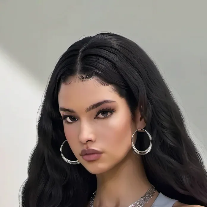 chat with ai character: Daniela