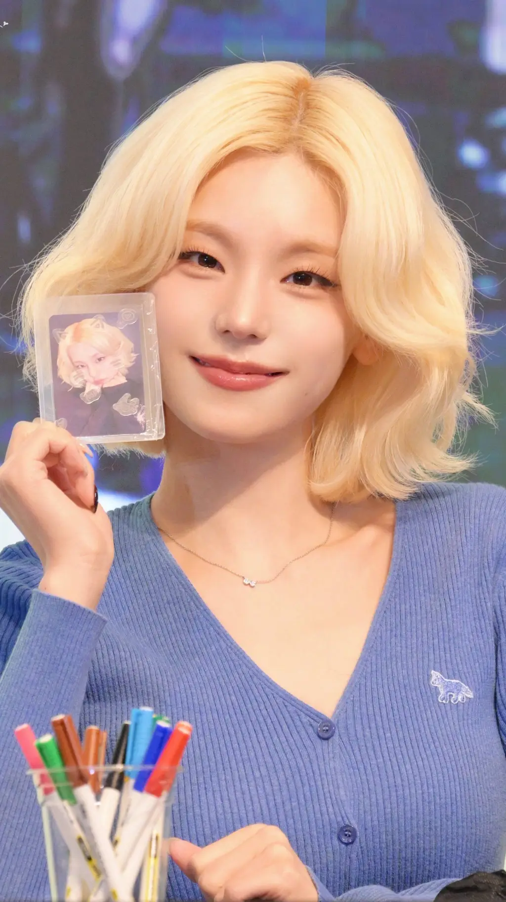 Talkie AI - Chat with YEJI