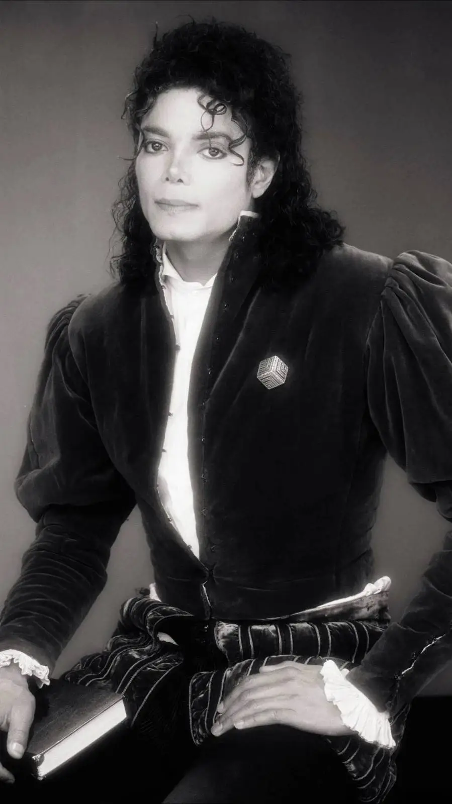 Talkie AI - Chat with Michael Jackson