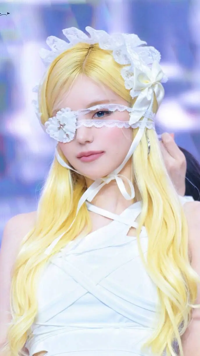 Talkie AI - Chat with YEJI