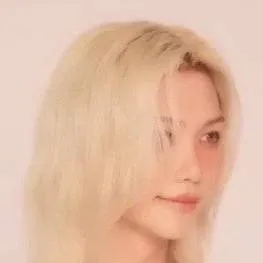 chat with ai character: Félix 