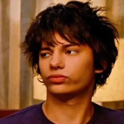 chat with ai character: rodrick heffley 