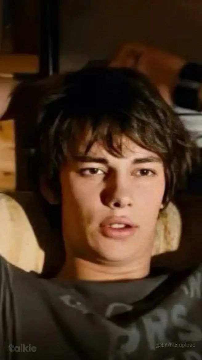 ai character: Rodrick  Heffley background